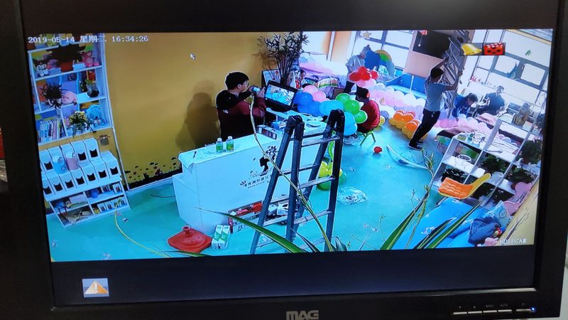 室外防水监控设备：如何选择定制厂家**